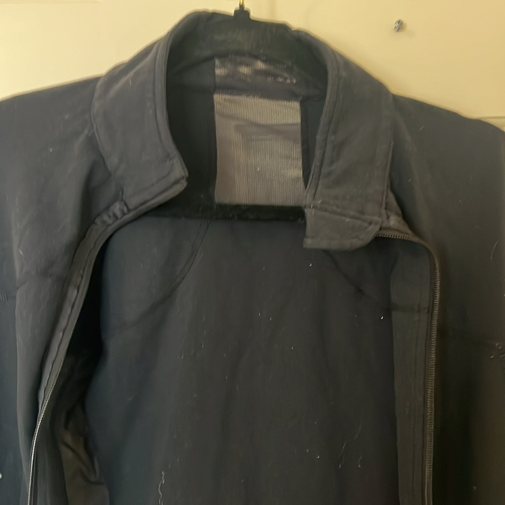 Black jacket - Picture 2 of 9